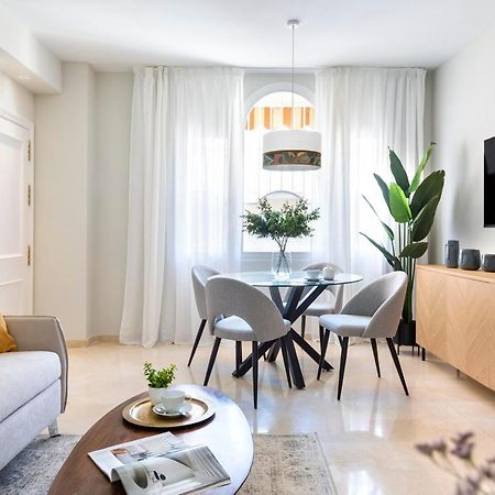 Magno Apartments Ruisenor Севілья Екстер'єр фото