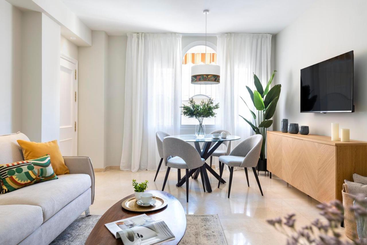 Magno Apartments Ruisenor Севілья Екстер'єр фото
